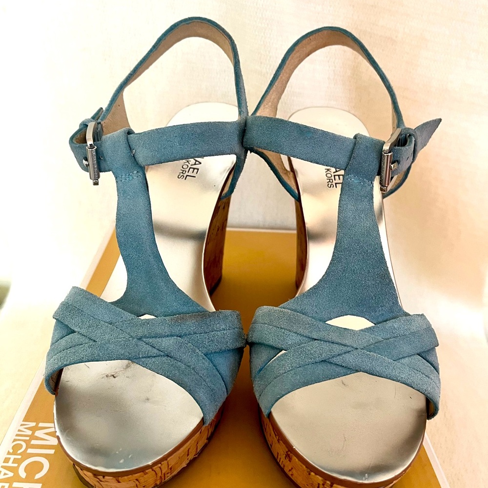 Michael Kors Amber Sandal suede platform size 8.5.